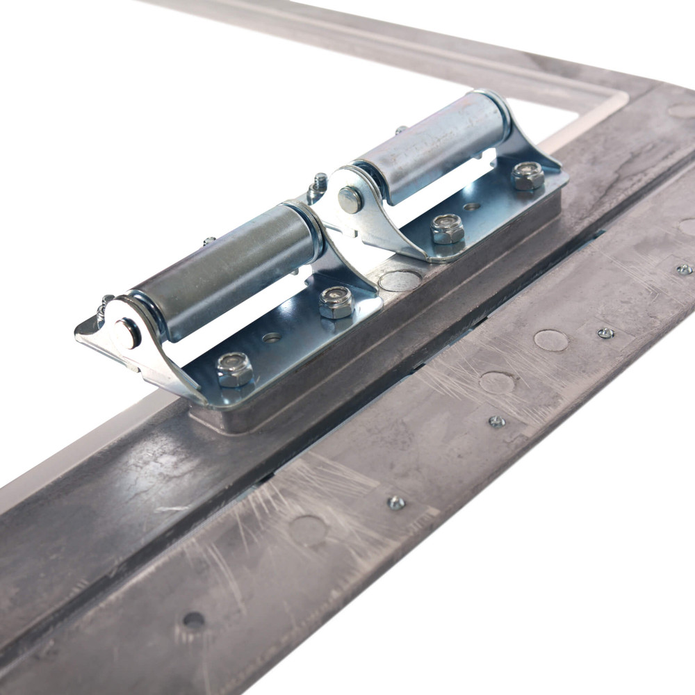 Gun Dog Guillotine Doors Premium Quality for Every Kennel Size